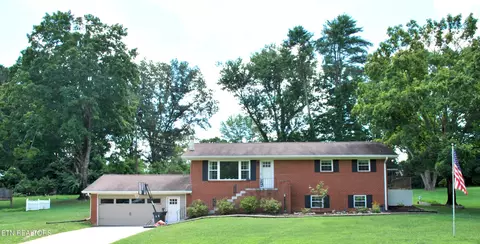 124 Fowler Dr, Maryville, TN 37803