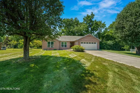 103 Chester Ln, Oak Ridge, TN 37830