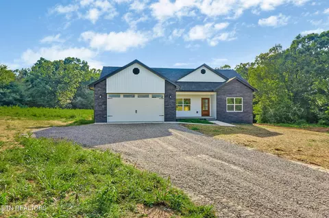249 Old Grimsley Ct, Grimsley, TN 38565 photo 2