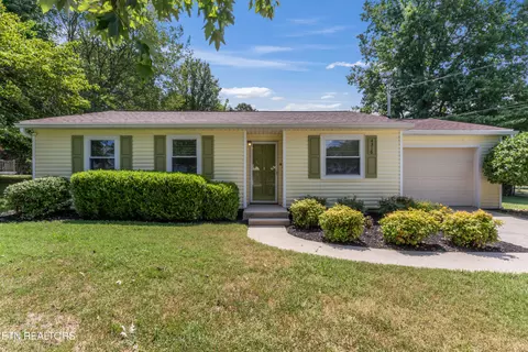 4316 Trelawny Ln, Powell, TN 37849