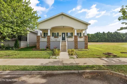 117 Willowcreek Blvd, Sweetwater, TN 37874