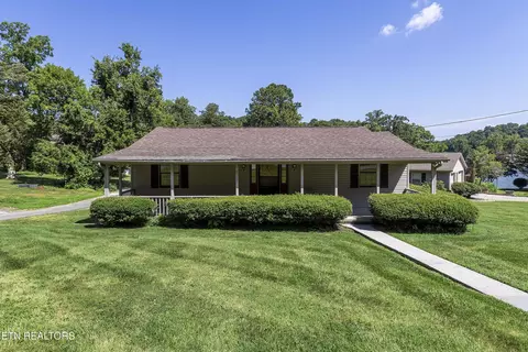 10029 Westland Dr, Knoxville, TN 37922