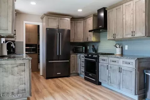 5414 Doubleview Cir, Baxter, TN 38544 photo 4