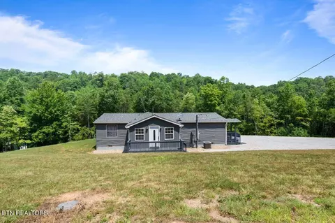 2309 Cove Pointe Rd, La Follette, TN 37766