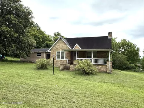 306 Sunset Dr, Byrdstown, TN 38549