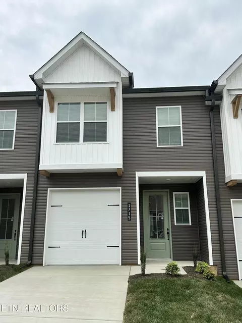 1715 Lateglow Way, Knoxville, TN 37931