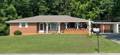 636 N Washington Ave, Etowah, TN 37331