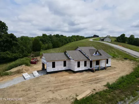 114 Moonstone Ln, New Tazewell, TN 37825