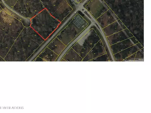 239 Burr Oak Dr, Harriman, TN 37748
