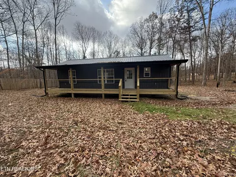 470 Trimmer Ln, Jamestown, TN 38556