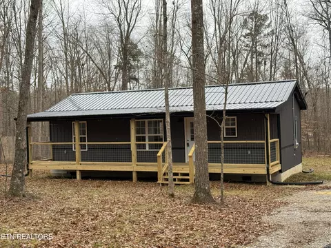 470 Trimmer Ln, Jamestown, TN 38556