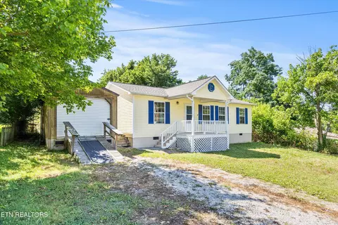 710 E Fir St, La Follette, TN 37766