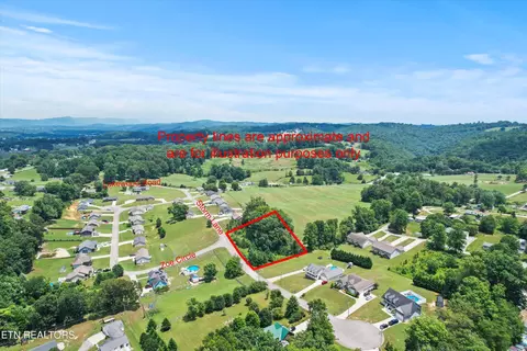 Storm Lane, Jacksboro, TN 37757
