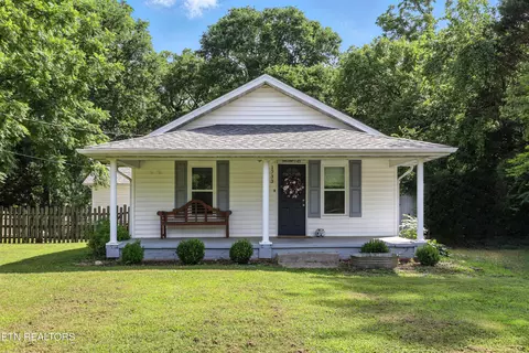 1733 Forster St, Maryville, TN 37803