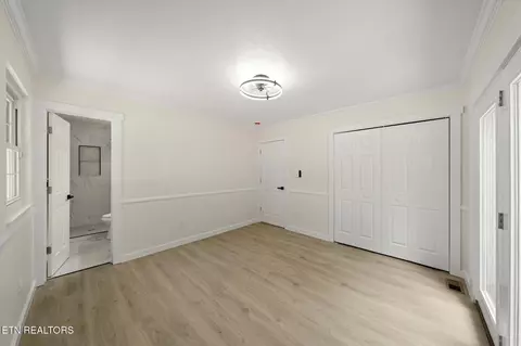 Bedroom - 8534 Heiskell Rd, Powell, TN 37849 photo 3 of 6