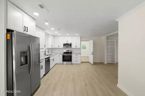 Kitchen - 8534 Heiskell Rd, Powell, TN 37849 photo 1 of 1