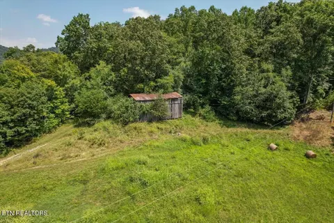 1279 Clinch River Rd, Tazewell, TN 37879
