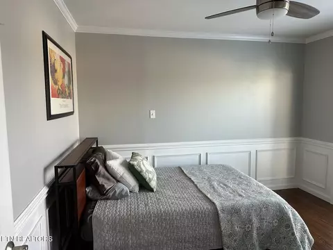 Bedroom - 8024 Sharp Rd, Powell, TN 37849 photo 6 of 7