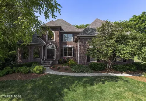 925 Broken Shaft Ln, Knoxville, TN 37922