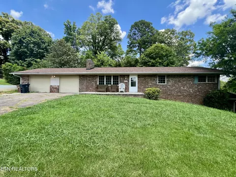 2405 Monterey Rd, Knoxville, TN 37912