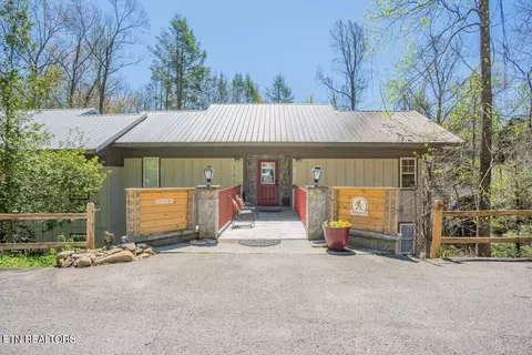 7 Units Cambridge Ests, Gatlinburg, TN 37738