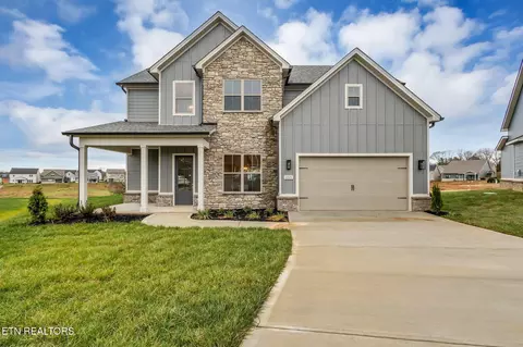 11525 Sierra Nevada Ln, Knoxville, TN 37932