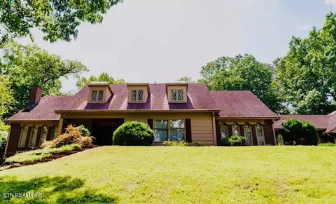 102 Redbud Dr, Clinton, TN 37716
