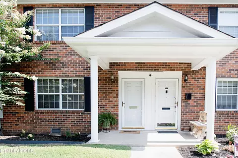 481 NW Broome Rd #303, Knoxville, TN 37909