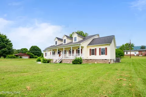 201 Locust Dr, La Follette, TN 37766
