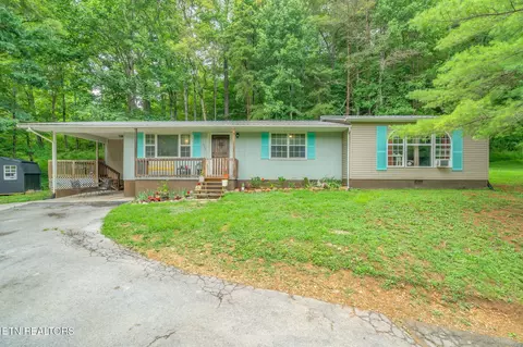 1386 Walker Ford Rd, Maynardville, TN 37807