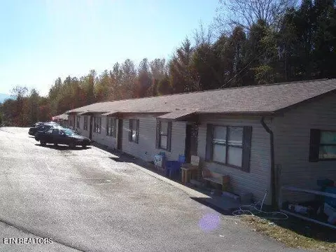 721 W Casey Dr, Sevierville, TN 37862
