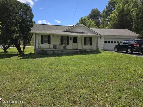 322 Southern Ln, Oneida, TN 37841