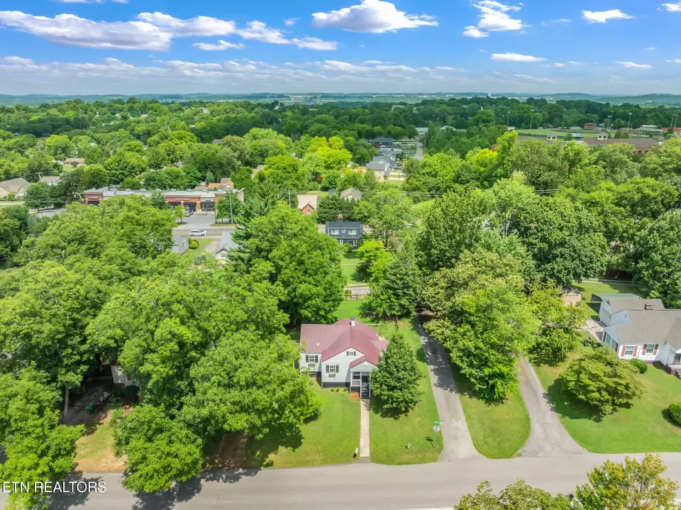 View/Area - 1911 Crest Rd, Maryville, TN 37804 photo 5 of 5