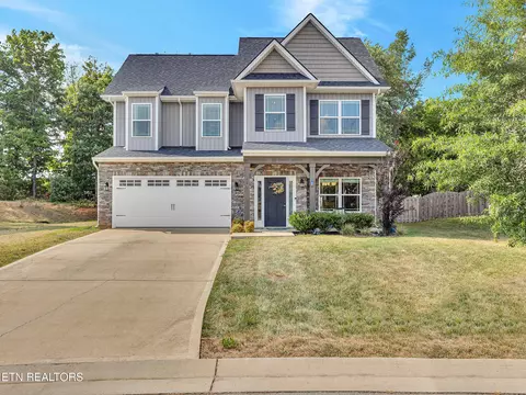 1139 Aspen Glen Dr, Alcoa, TN 37701
