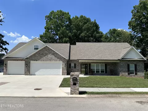 2310 Argonne Dr, Maryville, TN 37804