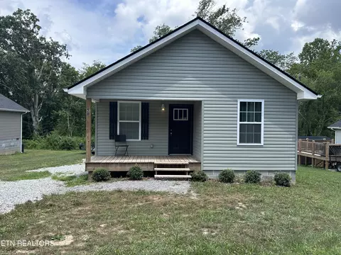 208 Bills St, Jamestown, TN 38556