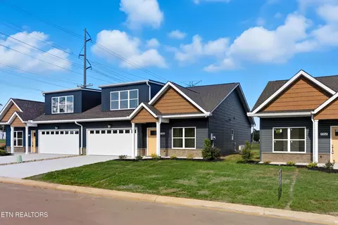 7350 Whispering Creek Ln, Powell, TN 37849