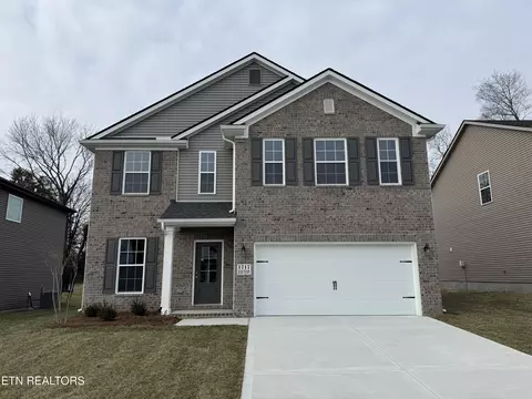 1717 Hickory Meadows Dr, Knoxville, TN 37932