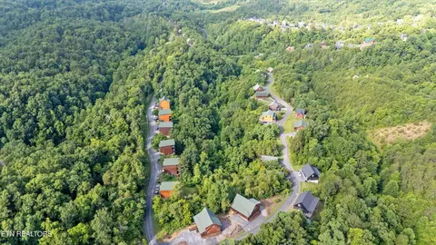 Wingspan Drive, Sevierville, TN 37862 photo 9