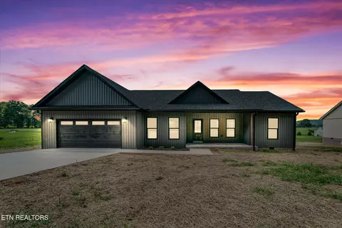 160 Bilbrey Rd, Livingston, TN 38570