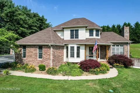 945 Dashaway Rd, Chuckey, TN 37641