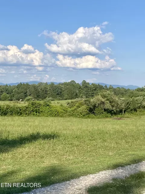 775 Genesis Rd, Lancing, TN 37770 photo 9