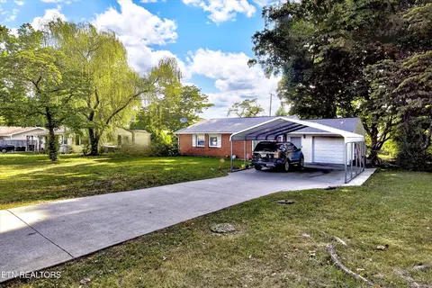 3720 Orangewood Rd, Knoxville, TN 37921