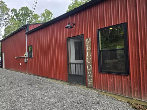 139 W Salzer Mountain Rd, Spencer, TN 38585
