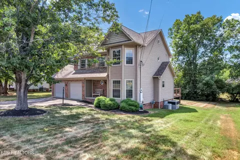 8808 Ryegate Dr, Knoxville, TN 37922