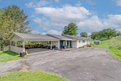 187 Oxford Cir, Harrogate, TN 37752