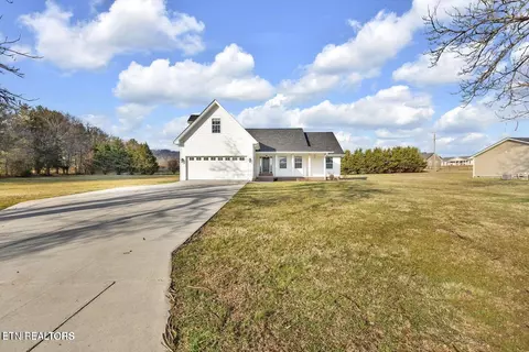 643 Taylor Rd, Rutledge, TN 37861
