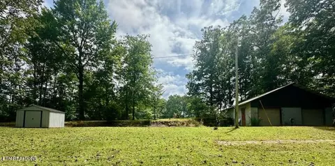 131 Ridge Rd, Lancing, TN 37770