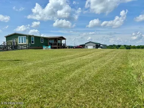 240 Christianburg Rd, Sweetwater, TN 37874