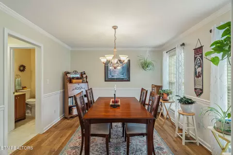 Dining - 102 Nantucket Way, Oak Ridge, TN 37830 photo 1 of 2
